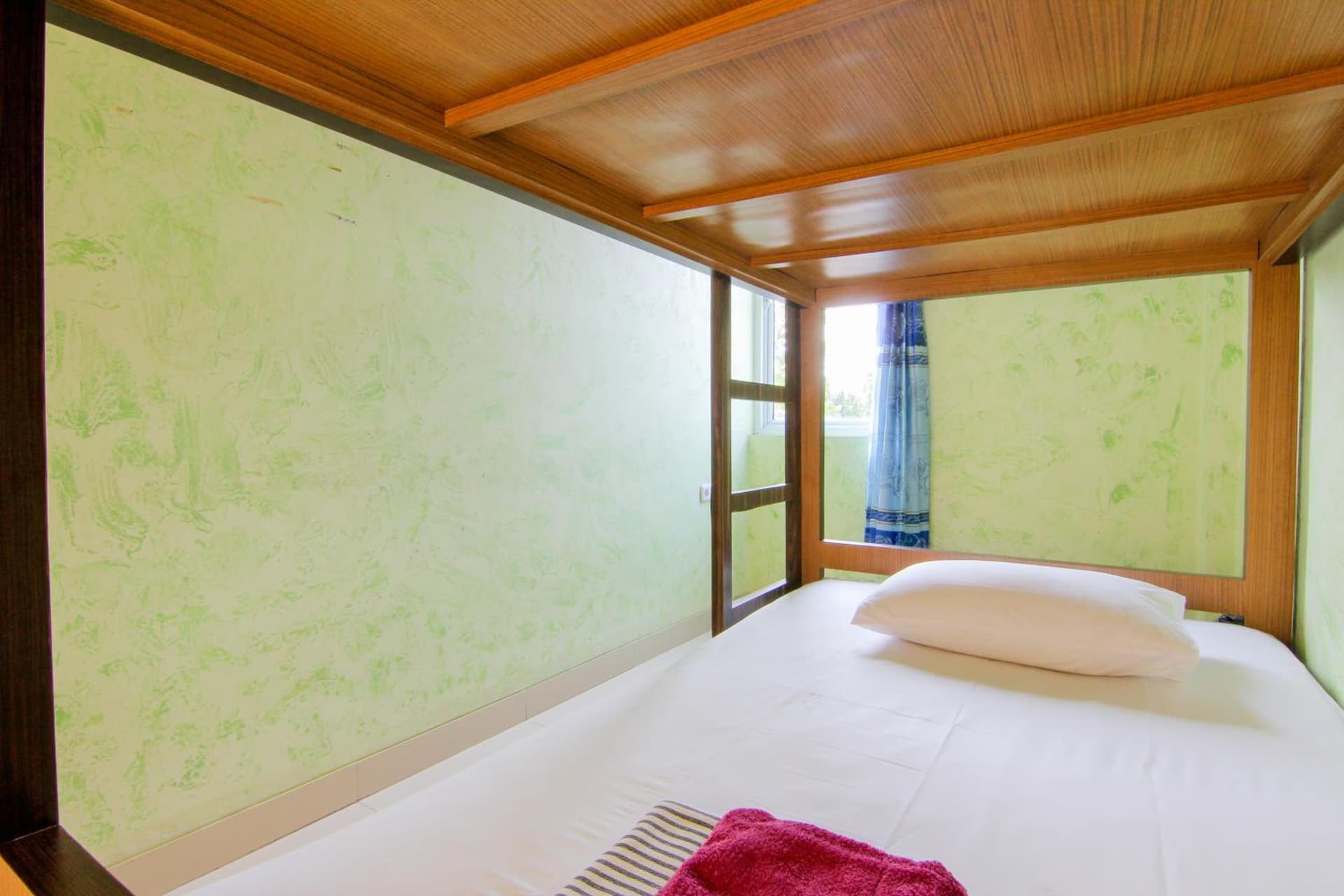 Padang Guest House