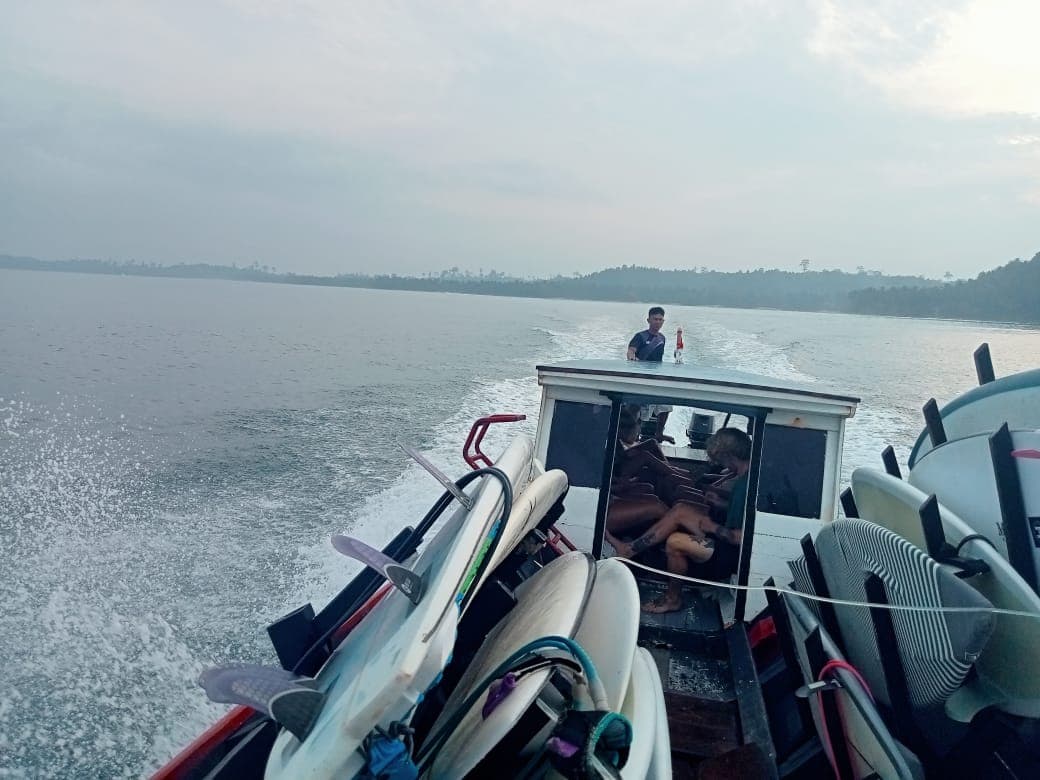 Speedboat Rental — thumbnail 3