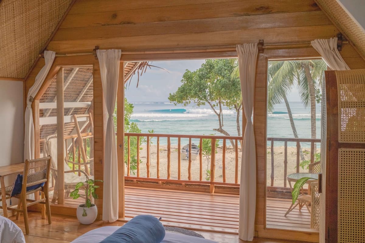 Tideline Villas Mentawai — photo 4