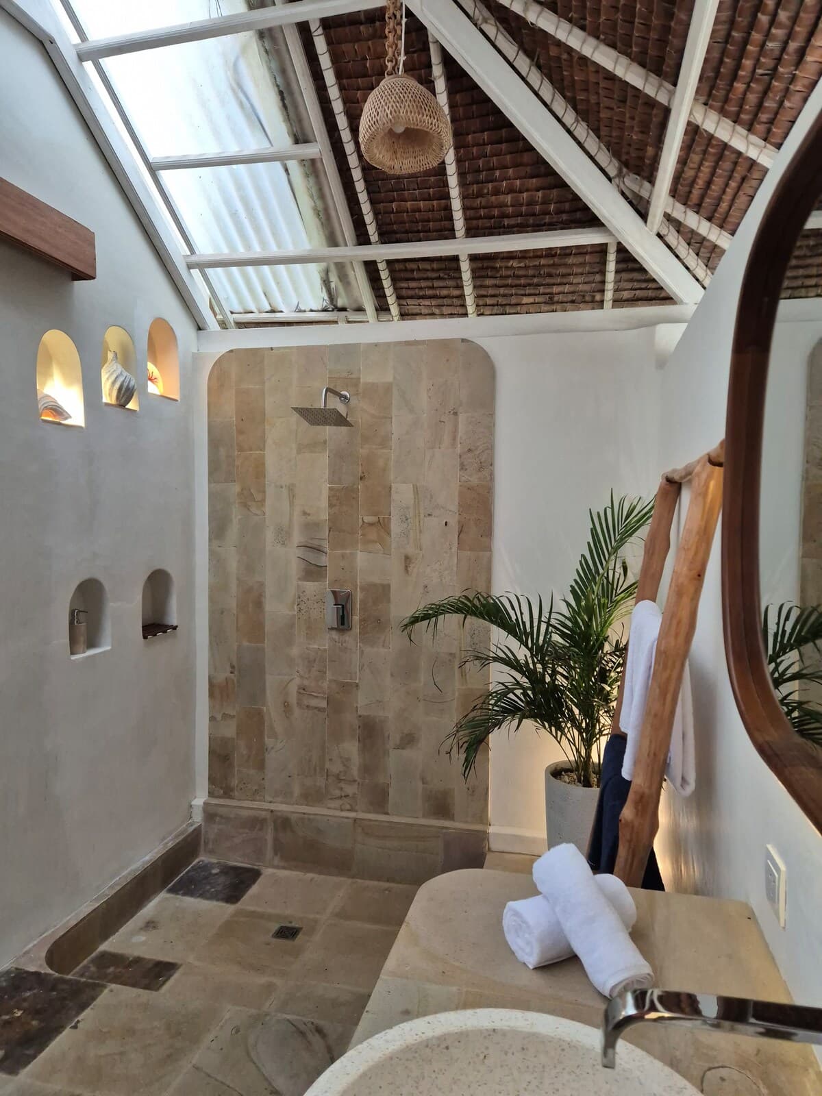 Tideline Villas Mentawai — photo 20