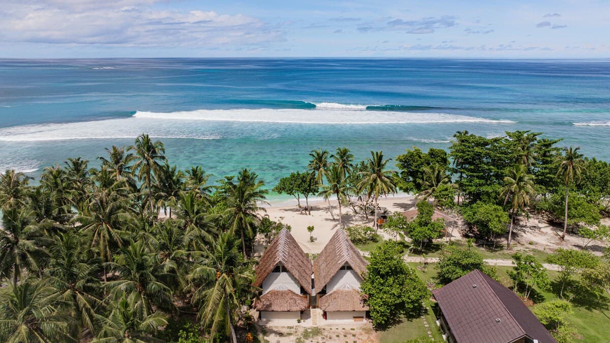 Tideline Villas Mentawai — photo 21